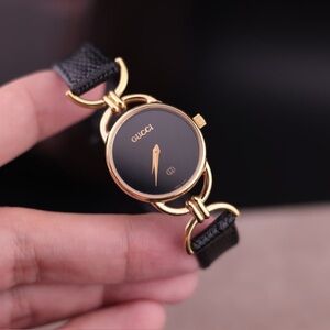Gucci Black and Gold Women's Watch
